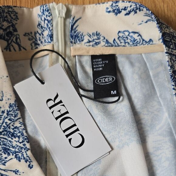 Cider Toile de Jouy Mini Skirt - Picture 2 of 5